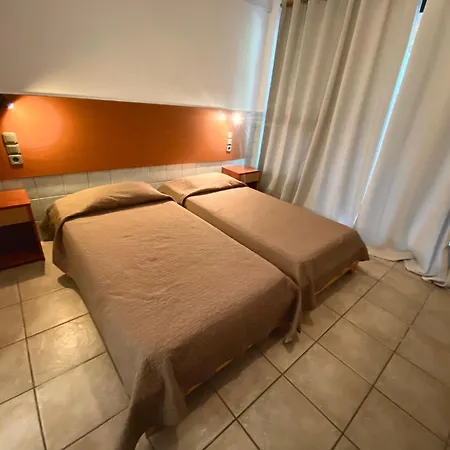 Nireas Corfu 公寓式酒店 阿查拉维