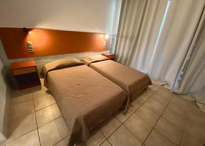 Nireas Corfu 公寓式酒店 阿查拉维
