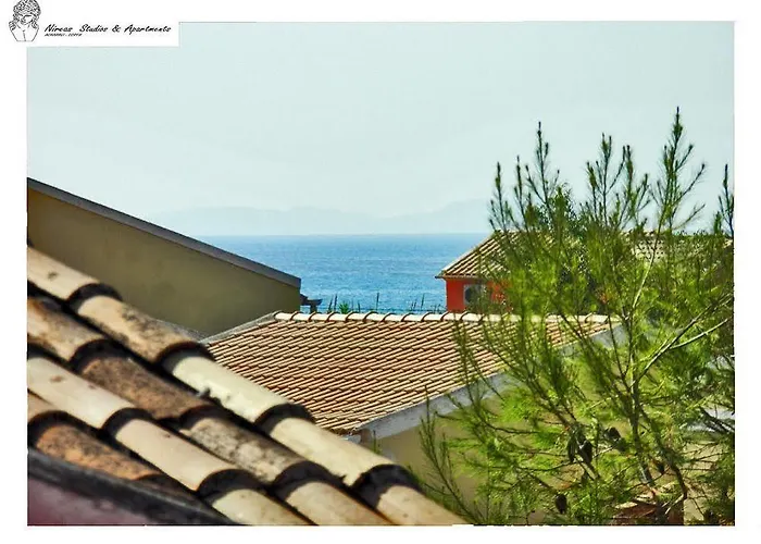 Nireas Corfu 公寓式酒店 阿查拉维