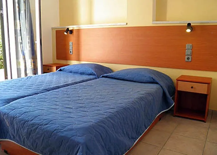 Nireas Corfu 阿查拉维