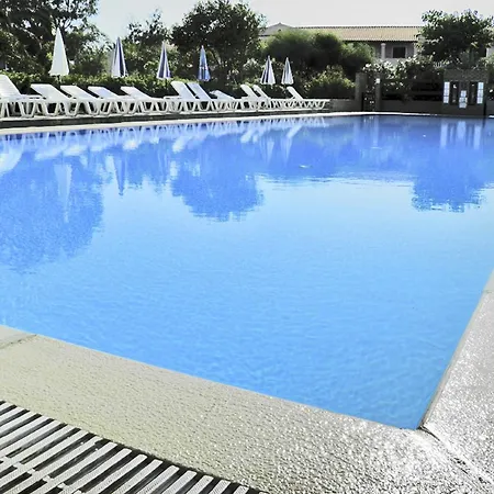 Nireas Corfu Lejlighedshotel 3*