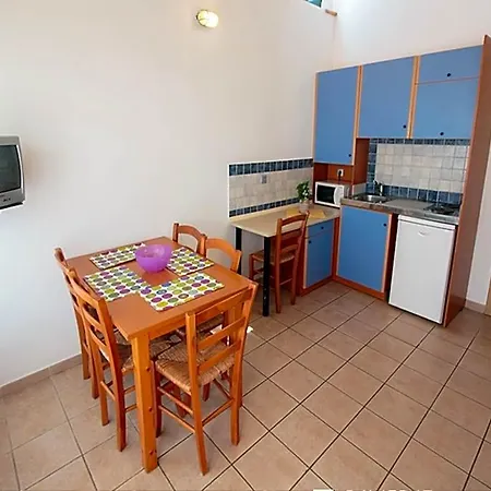 Aparthotel Nireas Corfu 3*