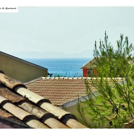Nireas Corfu 公寓式酒店 阿查拉维