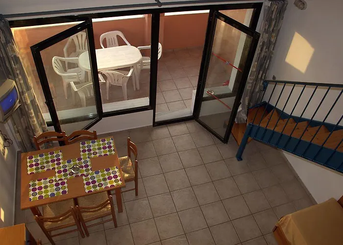 Lägenhetshotell Nireas Corfu Acharavi (Corfu)