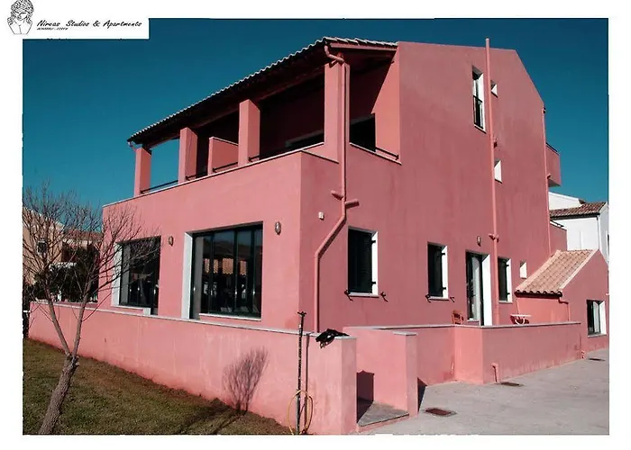 Lägenhetshotell Nireas Corfu 3*