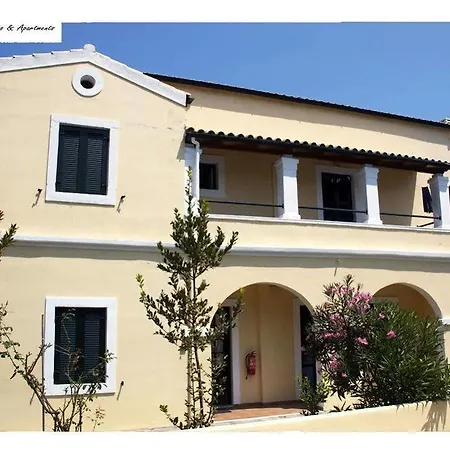 Nireas Corfu 3* 아카라비